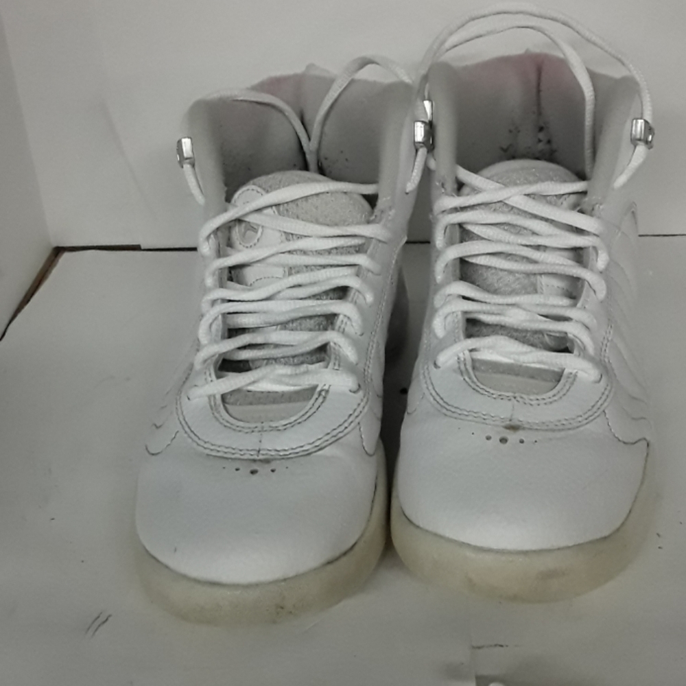 Nike 907973-100, white, jordan jumpman size 7Y